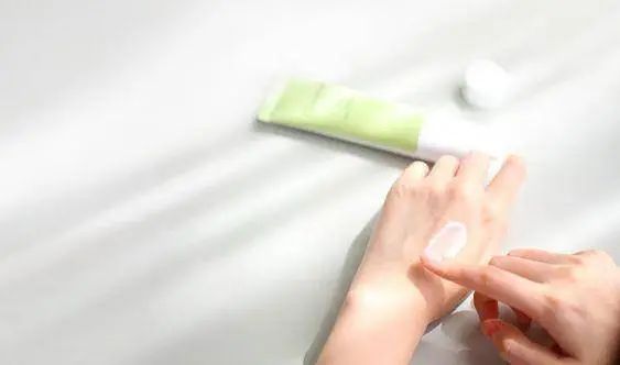 防晒.jpg